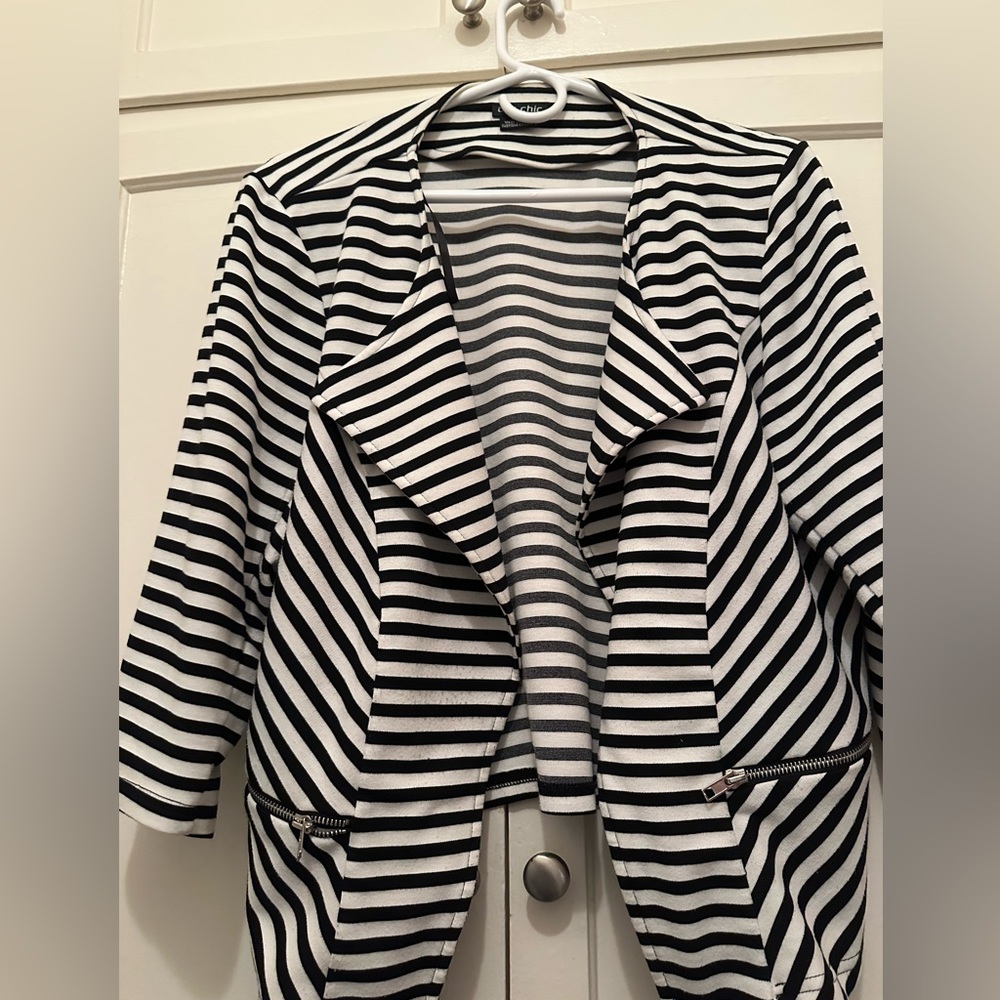 Black and white stripe open front blazer